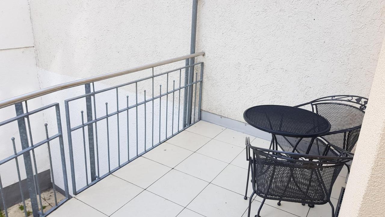 אינגולשטאט Villa Viktoria 1 - Apartments - City Center מראה חיצוני תמונה